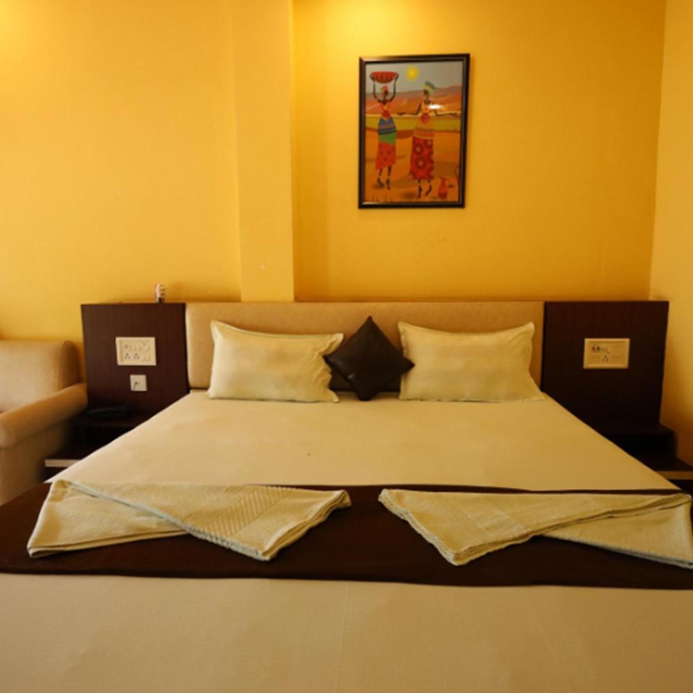 Golden View Resort And Restaurant Tajpur Buitenkant foto