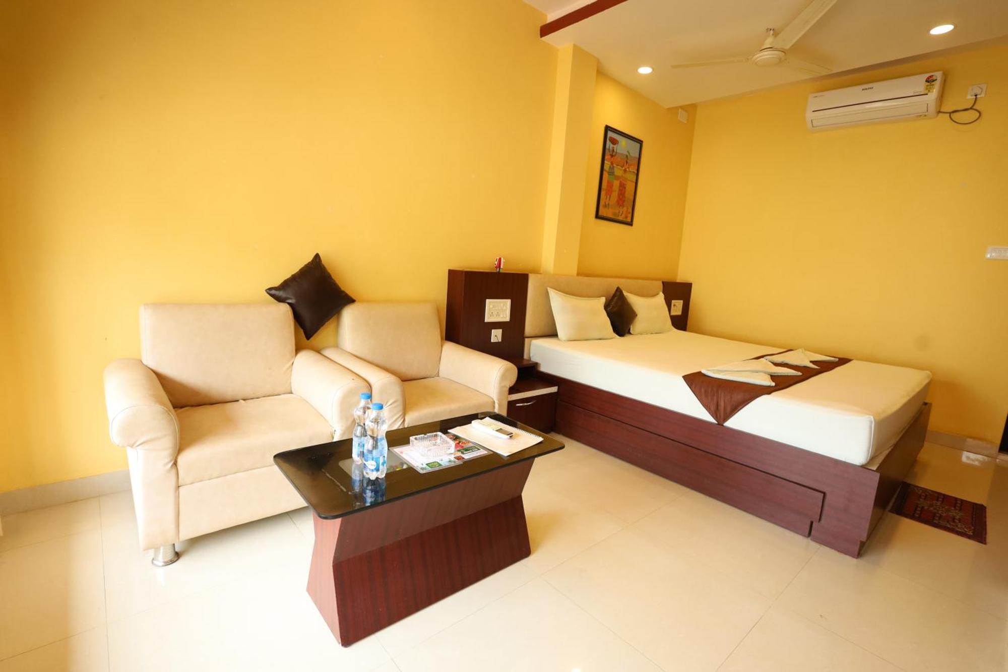 Golden View Resort And Restaurant Tajpur Buitenkant foto