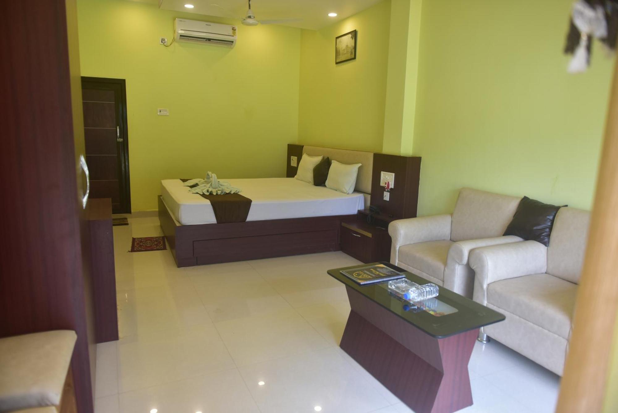 Golden View Resort And Restaurant Tajpur Buitenkant foto