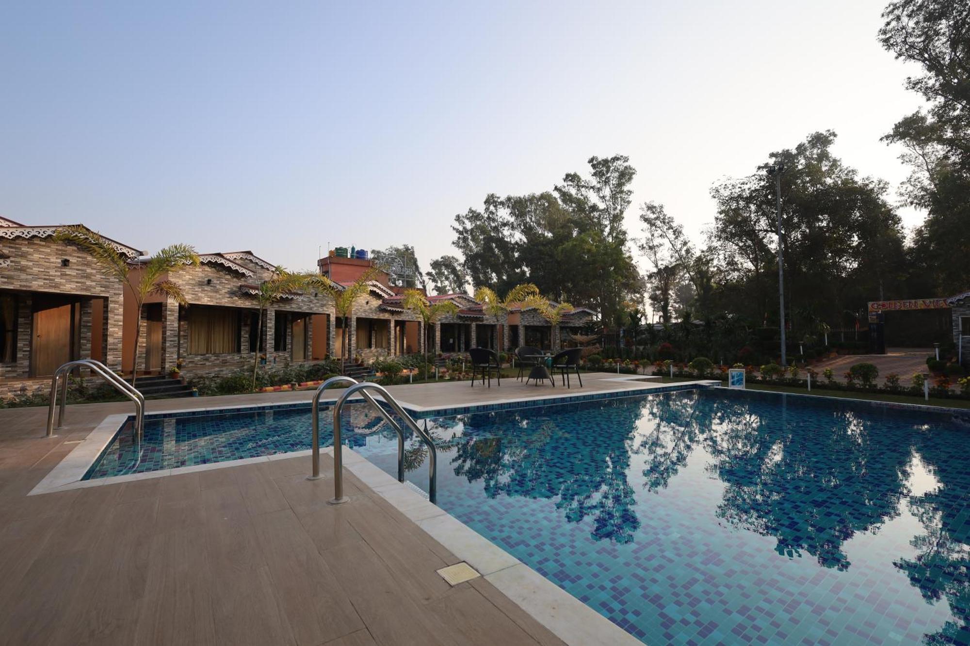 Golden View Resort And Restaurant Tajpur Buitenkant foto