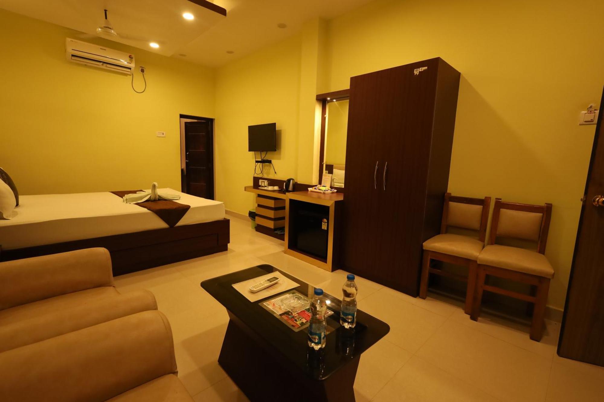 Golden View Resort And Restaurant Tajpur Buitenkant foto