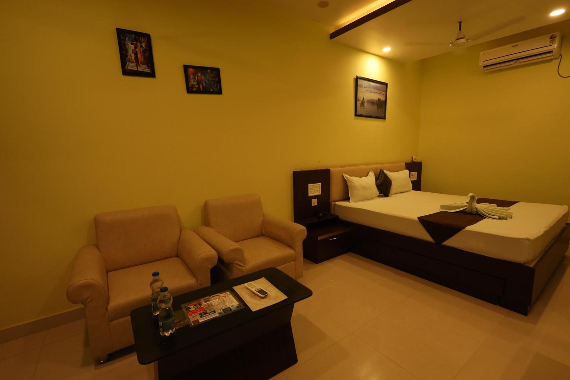 Golden View Resort And Restaurant Tajpur Buitenkant foto